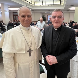 Susret kardinala Bozanića s novim papom Lavom XIV.